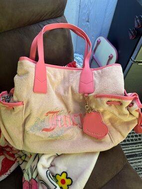 Juicy Couture Pink diamond winging it tots bag